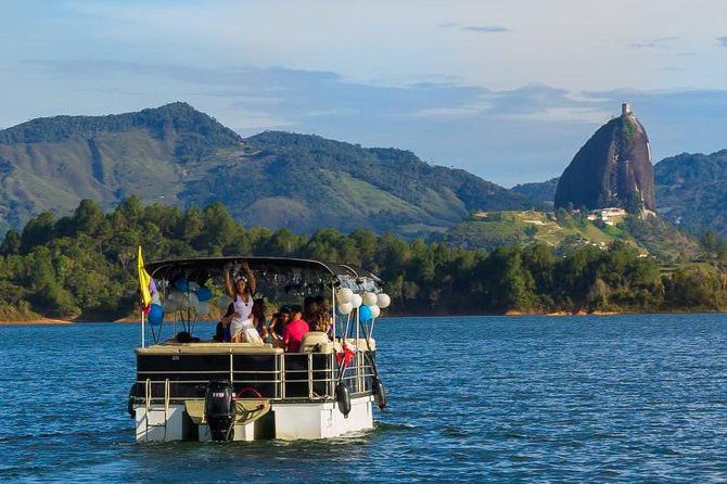 Boat Tour during the Spanglish Guatapé Experience